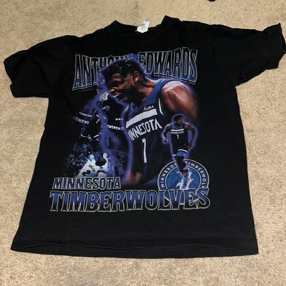 Graphic tee - Picture 1 of 2